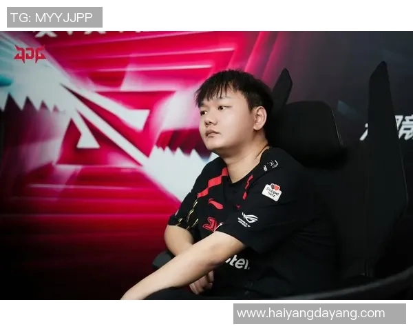 王者荣耀赛场上JDG战术引发热议引关注与争议的背后分析