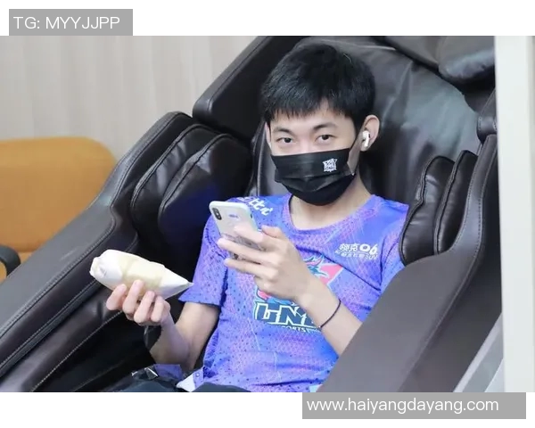 s15电竞总决赛深度解析LNG选手个人能力对比与战术影响 s15电竞总决赛深度解析LNG选手个人能力对比与战术影响